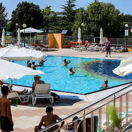 Arena Medulin Mobile Homes Park za odmor 3*