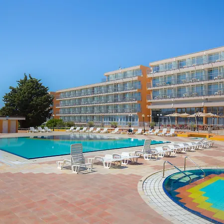 Arena Mobile Homes Aldeamento Turístico 3*
