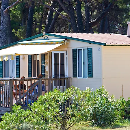 Parco vacanze Arena Mobile Homes 2*