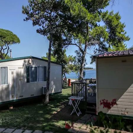 Parco vacanze Arena Mobile Homes