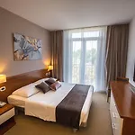 Arena Mobile Homes Tatil parkı