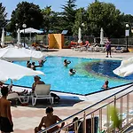 Arena Mobile Homes Tatil parkı 2*