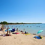 Tatil parkı Arena Mobile Homes 2*