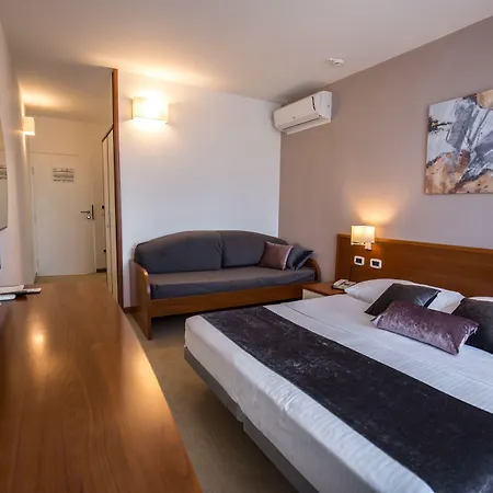 Arena Medulin Mobile Homes Holiday park 2*