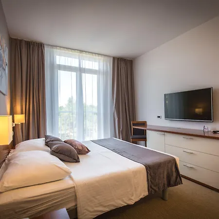 Arena Mobile Homes 2*