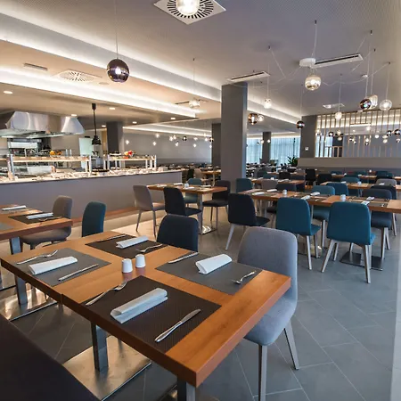 פארק נופש Arena Mobile Homes 2*