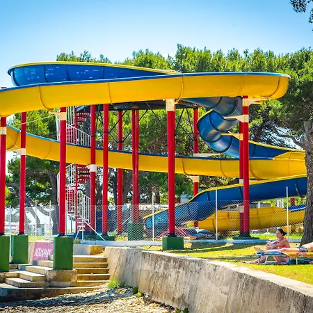 Arena Medulin Mobile Homes Holiday park 2*