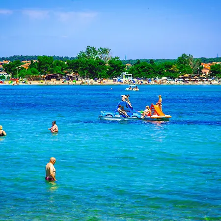 פארק נופש Arena Mobile Homes מדולין