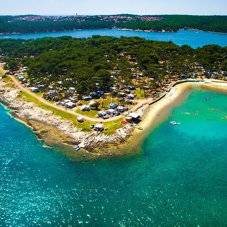 Arena Mobile Homes Tatil parkı