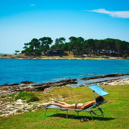 Arena Mobile Homes Tatil parkı 2*