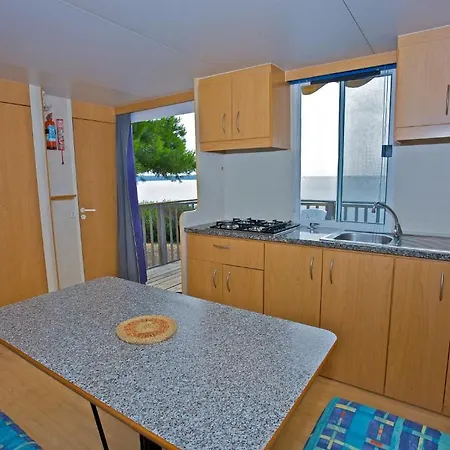 Arena Mobile Homes منتزه العطل 2*