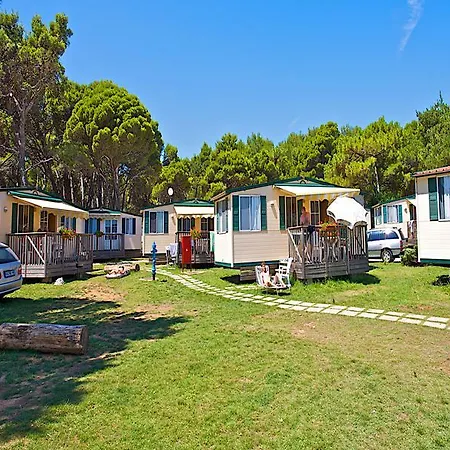 Arena Mobile Homes 2* ميدولين