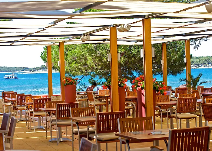 Parco vacanze Arena Mobile Homes 2*