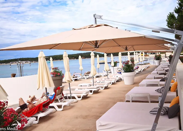 Parco vacanze Arena Mobile Homes 2*